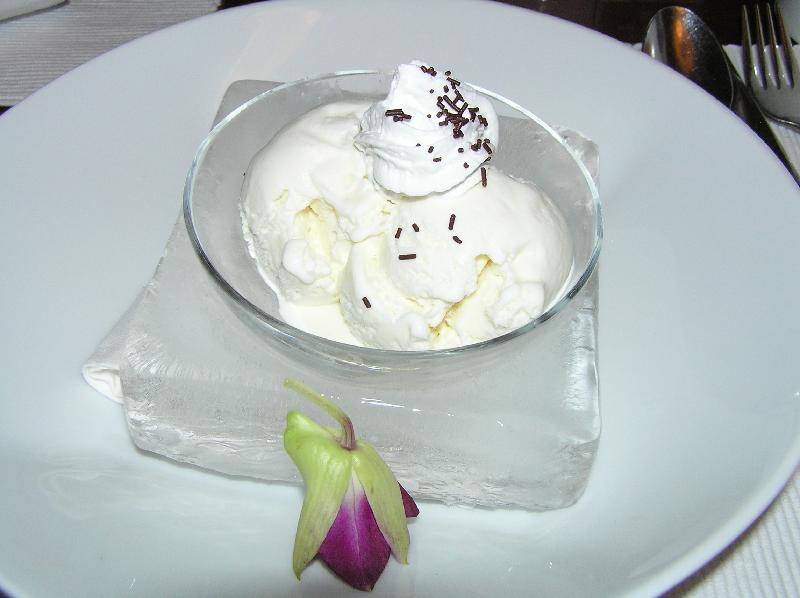 770379
12/25/06 7:24 AM
2288 x 1712
Flash fired, auto
6.8mm
1/40s
4.0

Multi-segment
OLYMPUS CORPORATION
C765UZ
